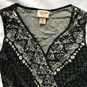 Sleeveless short jumpsuit romper